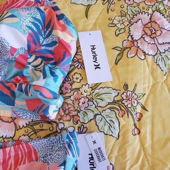 Hurley tropical floral bikini moderate coverage plus size 1X, 2X, 3X NEW - Picture 9 of 12